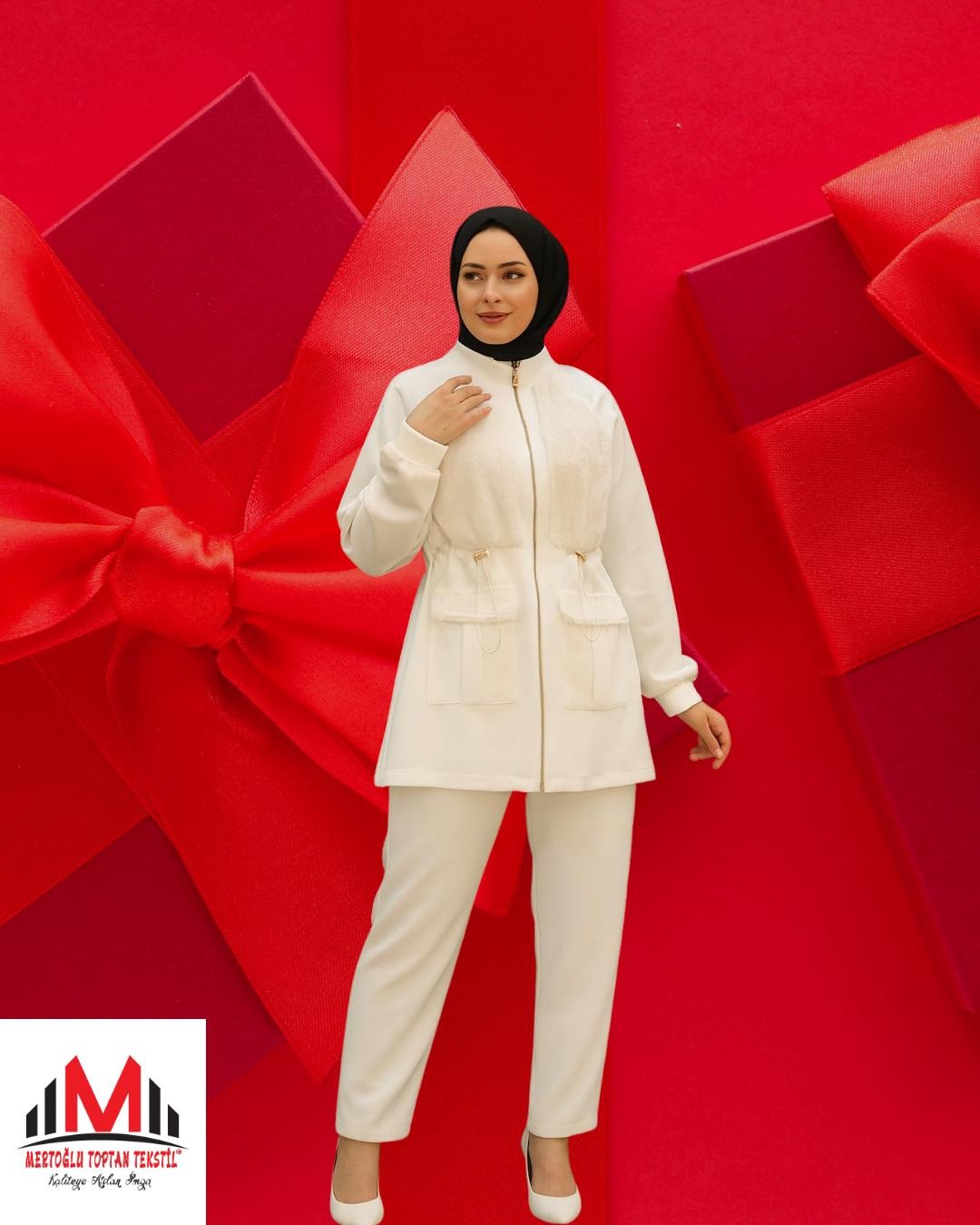 KADIN PELUŞLU TAKIM